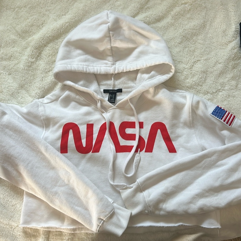 Cropped NASA sweatshirt size Small